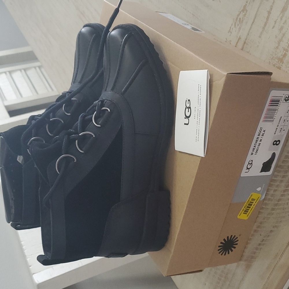 Ugg Women's Heather Boot
